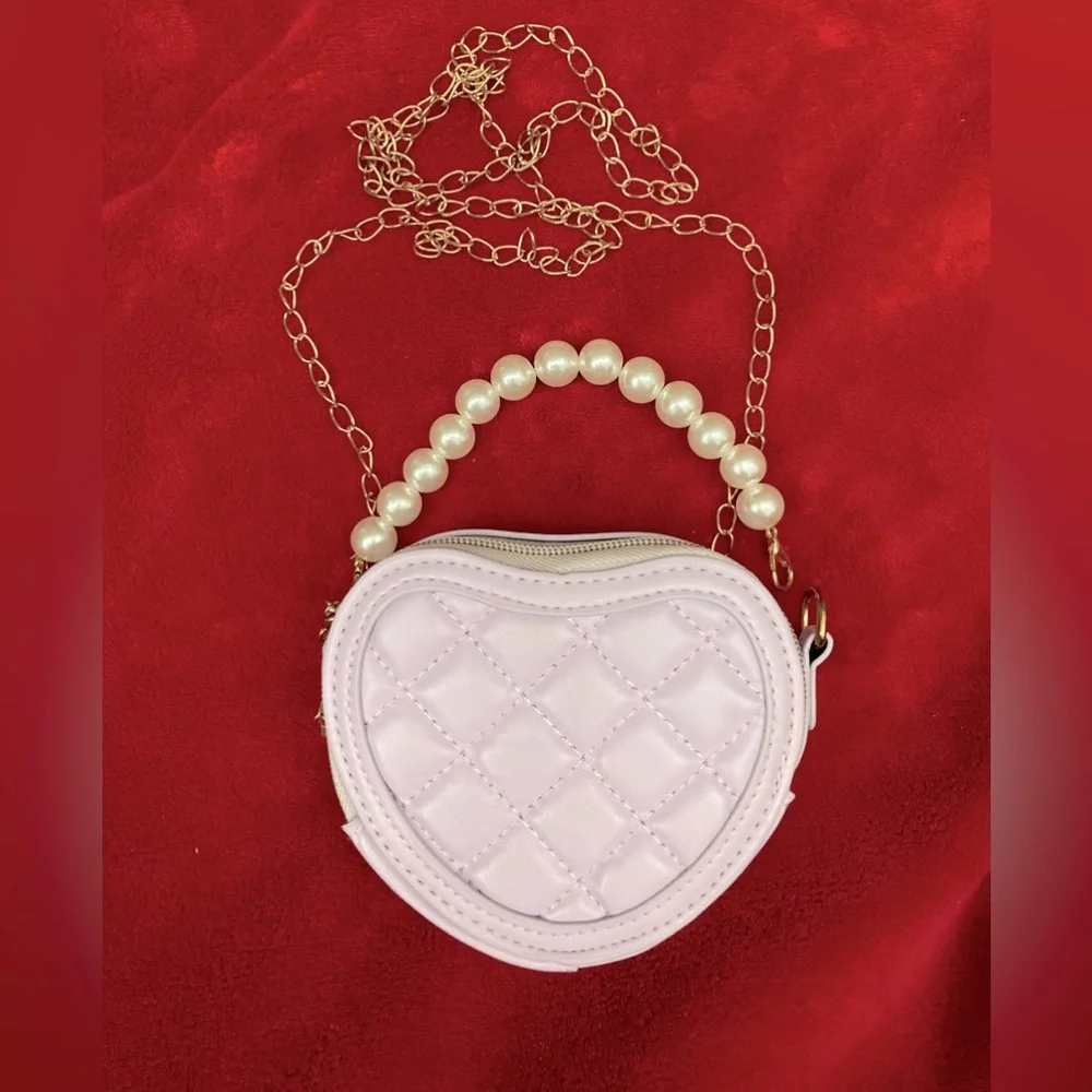 💜LAVENDER💜quilted minibag w/faux pearl handle/metal chain.PUfabric zipclose✨NEW✨